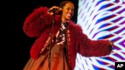 FILE - Lauryn Hill performs at the Voodoo Music Experience in New Orleans.