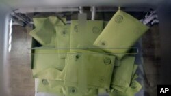 تورکیا سیاسه‌تمه‌دارێـکی کورد له‌ ئه‌ندامێـتی په‌رله‌مان لاده‌دات