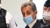 Nicolas Sarkozy akatelami mobu moko ya boloko