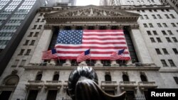 The New York Stock Exchange (NYSE) is seen in the financial district of lower Manhattan during the outbreak of the coronavirus disease (COVID-19) in New York City, April 26, 2020. 