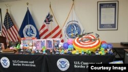 美国海关和边境保卫局展示没收的仿造玩具（图片来源：CBP）