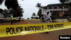 Revendiquée par la branche d'Al-Qaïda au Maghreb islamique (Aqmi), l'attaque terroriste de Grand-Bassam, la première survenue en Côte d'Ivoire, avait fait 19 morts en 2016.