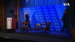 ທ່ານໄມຄ໌ ພອມພຽວ ລັດຖະມົນຕີການຕ່າງປະເທດ ສຫລ ຢ້ຽມຢາມ ວີໂອເອ