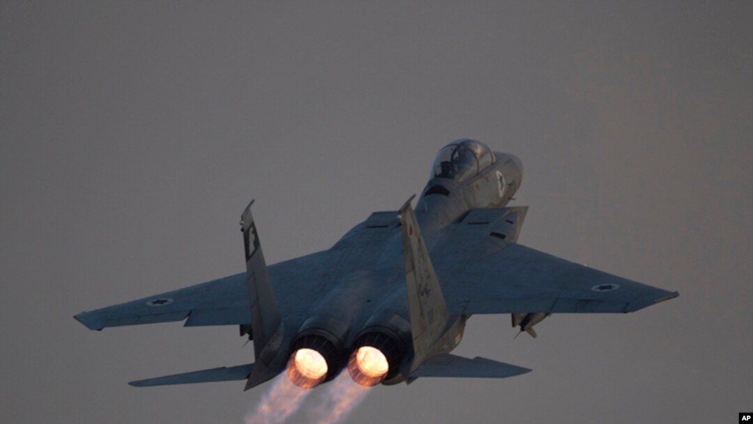 Pesawat tempur Israel, F-15 Eagle usai melakukan serangan udara di Gaza (foto: dok).