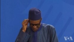 Le président du Nigeria dit à sa femme de rester à "la cuisine" (vidéo)
