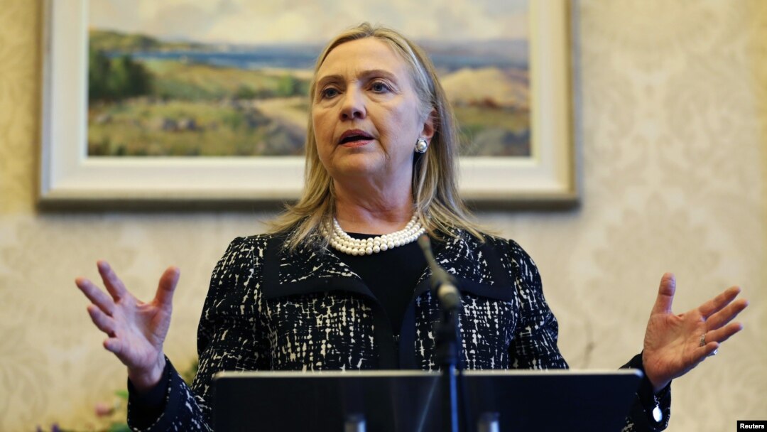 Menlu AS Hillary Clinton mengalami gegar otak dua minggu lalu setelah jatuh pingsan akibat dehidrasi yang ditimbulkan virus lambung (foto: dok).