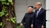 Lãnh tụ Triều Tiên Kim Jong Un và Tổng thống Mỹ Donald Trump gặp nhau tại Hà Nội ngày 28/2/2019.