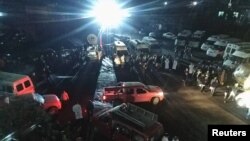 지난달 31일 폭발 사고가 발생한 중국 충칭의 탄광에 구조대가 출동했다.