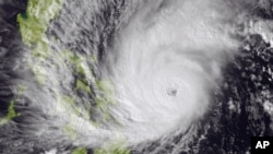 Guguwar Hagupit mai kadawa da karfi a kasar Filifinu