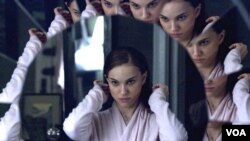 Natalie Portman también se llevo su merecido reconocimiento por su actuación en la cinta 'Black Swan'.