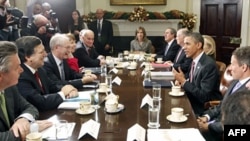 Tổng thống Obama họp với các nhà lãnh đạo của Liên hiệp châu Âu tại Tòa Bạch Ốc ở Washington để thảo luận về các vấn đề kinh tế, 28/11/2011