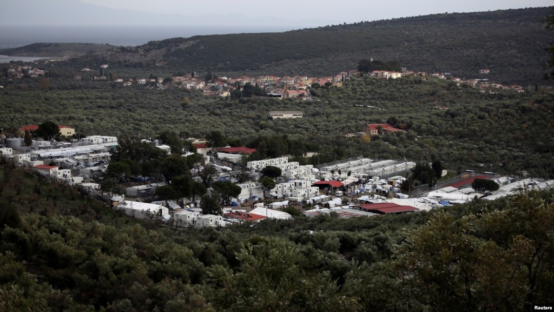 Kamp pengungsi dan migran Moria di pulau Lesbos, Yunani, 1 Desember 2017. (Foto: dok).