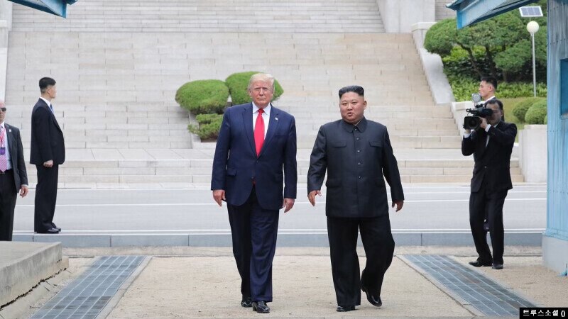 한국 국정원 “미북 정상회담 어느 때든 가능…대화 징후 있어”