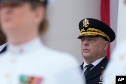 美國參謀長聯席會議主席米利將軍參加在阿靈頓國家公墓舉行的陣亡將士紀念日活動。(2023年5月29日)