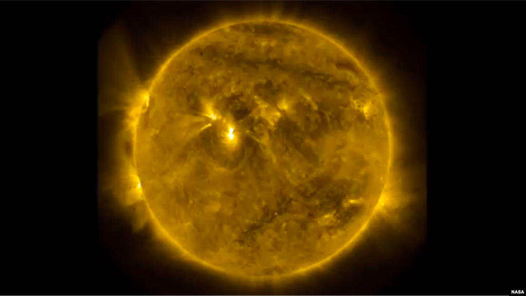 Aktivnost na površini sunca snimljena jednim od teleskopa američke svemirske agencije NASA