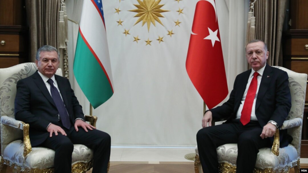 Turkiya rahbari Rajab Toyyib Erdog'an Anqarada O'zbekiston prezidenti Shavkat Mirziyoyevni qabul qildi. 19-fevral, 2020. 