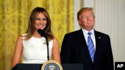 La primera dama Melania Trump afirmó que “todos los días debe ser una celebración de las madres. Como madre, puedo relacionarme con todo lo que toma criar a un hijo".