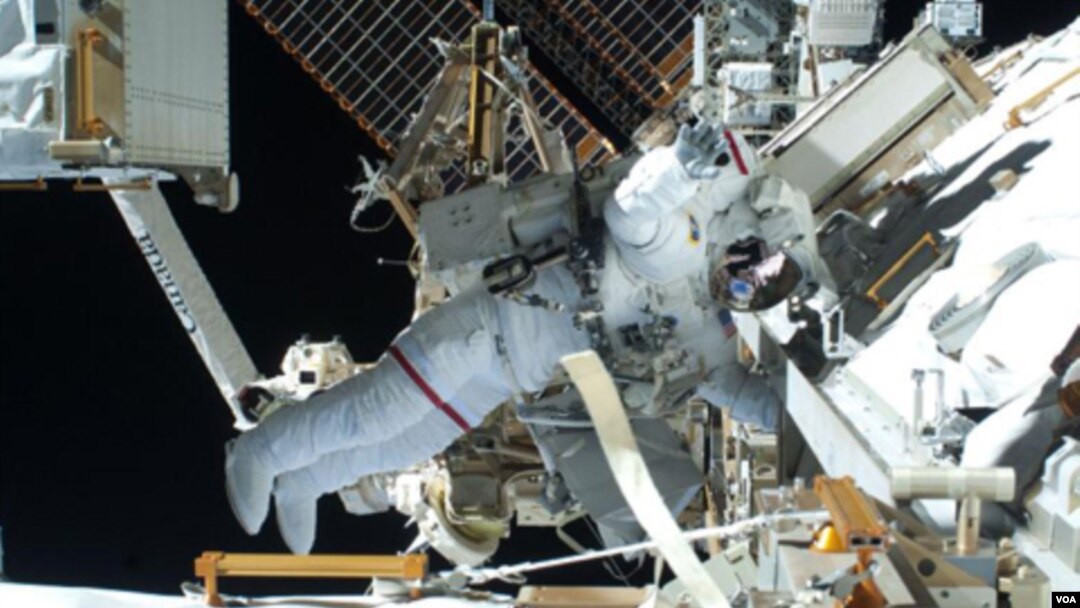 Perjalanan antariksa di masa depan bukan monopoli para astronot, dengan adanya kemitraan antara Boeing dan Space Adventures.