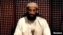 Anwar al-Awlaki, warga AS tokoh Al-Qaida Yaman yang tewas tahun 2011 (foto: dok). Pihak berwenang Kanada menangkap pria Pakistan teman dekat Al-Awlaki.