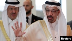 Menteri Perminyakan Arab Saudi Khalid al-Falih tiba di Wina, Austria untuk menghadiri pertemuan OPEC (foto: dok). 