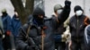 Nhóm vũ trang tiếp tục tiến chiếm, Kiev ngưng trả tiền cho Nga 