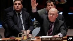 Le représentant permanent russe à l'ONU, Vasily Nebenzya, devant le Conseil de sécurité, New York, 10 avril 2018