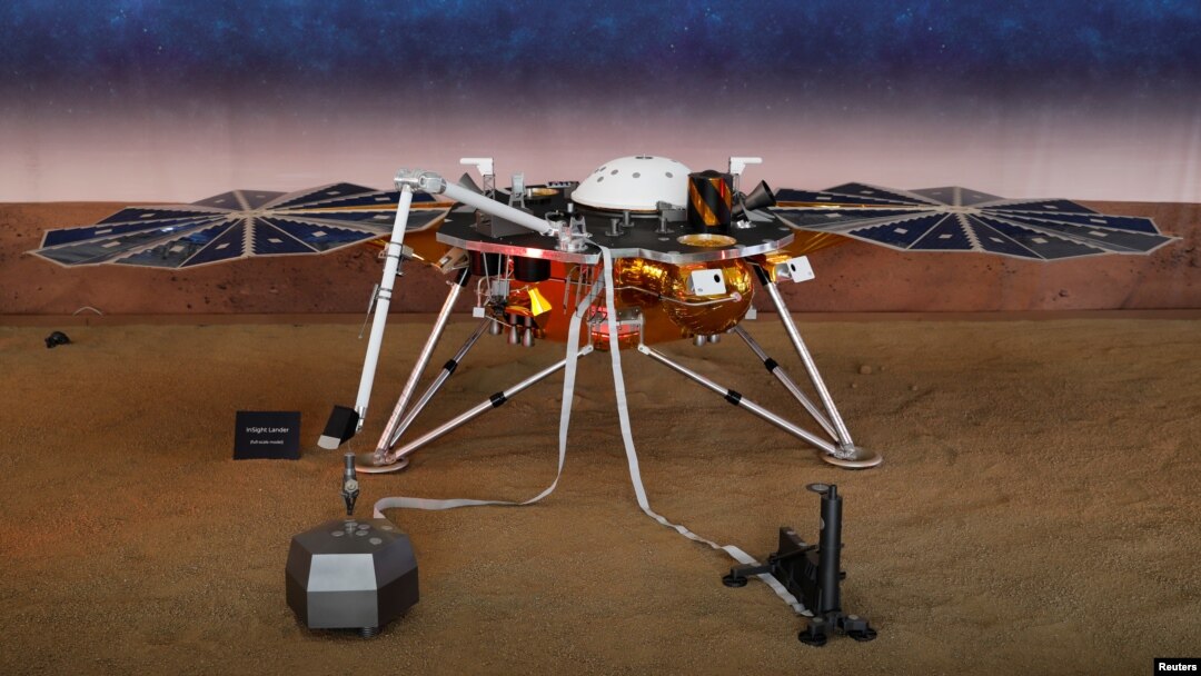 A life-size model of the spaceship Insight, NASA's first robotic lander dedicated to studying the deep interior of Mars, is shown at Jet Propulsion Laboratory in Pasadena, California, Nov. 26, 2018. 