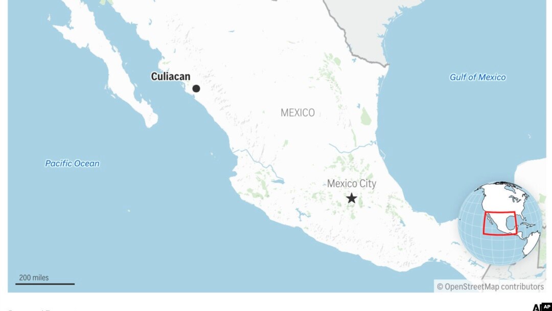 Las escuelas y los comercios de Culiacán, México, están cerrados y se ha reforzado la seguridad mientras se producen violentos enfrentamientos entre facciones del cártel de Sinaloa.