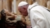 Pope Urges Faithful to be Transformed by Christ’s ‘Crazy Love’ for All