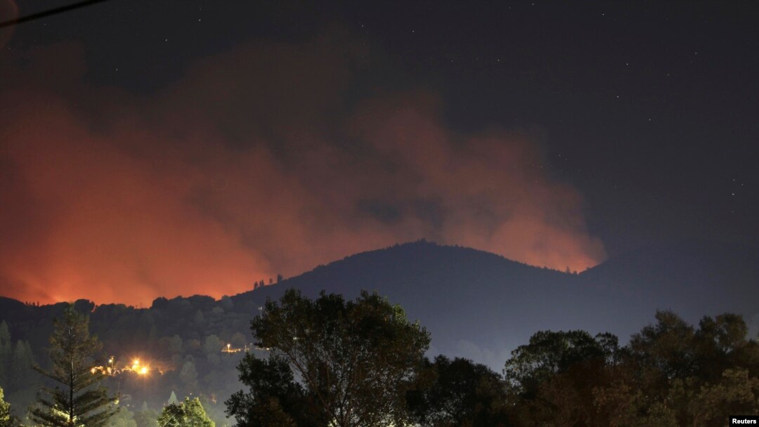 Kebakaran telah melahap 90.000 hektar hutan di pinggiran taman nasional Yosemite sejak kebakaran dimulai dua minggu lalu (foto: dok). 