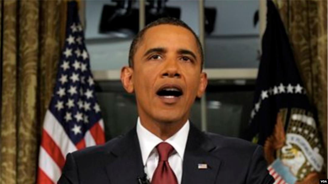 Presiden Amerika Barack Obama saat menyampaikan pidatonya dari ruang kerjanya di Gedung Putih mengenai berakhirnya misi tempur Amerika di Irak. Dalam pidatonya, Obama juga menyinggung mengenai Afghanistan.