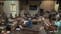 Kelompok Gamelan Jawa 'Venerable Showers of Beauty' di Portland, Oregon