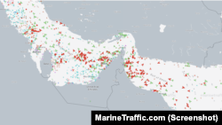 از زمان اخلال در تردد کشتی‌ها از تنگه هرمز، صدها کشتی در دو سوی این تنگه منتظر رفع انسداد و عبور از آن هستند