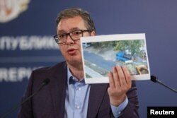 Vučić na konferenciji za novinare u Predsedništvu Srbije u Beogradu (Foto: Reuters/Zorana Jevtic)