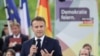 Presiden Prancis Emmanuel Macron berbicara dalam acara Festival Demokrasi di Berlin, di tengah kunjungannya ke Jerman, pada 26 Mei 2024. (Foto: AFP/Jens Schlueter)