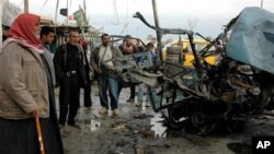 Serangan bom mobil mengguncang kota Mahmoudiya, 30 kilometer di selatan Baghdad (foto: dok). 