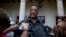 El reverendo Jesse Jackson reitera a los medios desde Cuba que aceptó la petición de las FARC de integrar el grupo humanitario para intervenir en la liberación del estadounidense Kevin Scott.