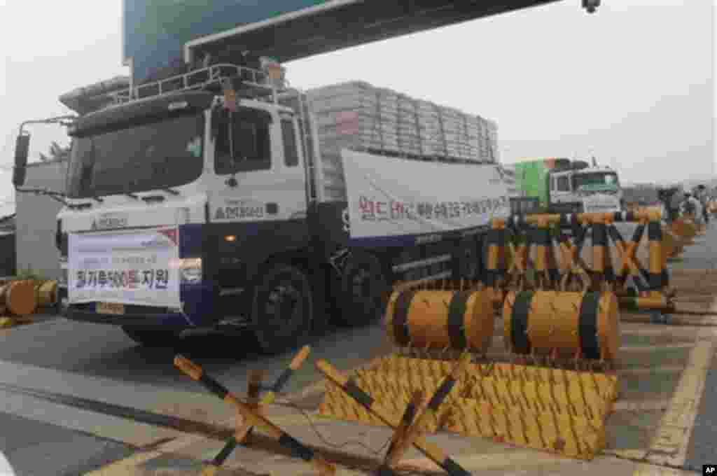 한국 내 대북지원단체들의 연합체인 북민협이 25일 북한에 29만 달러 어치의 수해 지원 물품을 전달했다. 의약품과 내복, 항생제, 영양제 등이 평안남도 안주와 개천시 주민에게 전달될 계획이다.