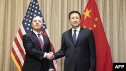 美国国土安全部部长亚历杭德罗·马约卡斯2024年2月18日在维也纳会见中国公安部部长王小洪。