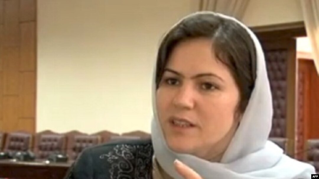 Fovzoy Kufiy, Afg'oniston parlamenti a'zosi. Uning aytishicha, xalq demokratik tuzum istaydi. Tolibonga toqat ham, o'rin ham yo'q. Tinchlik tarafdori bo'lsa, qurolini tashlab, jamiyatga qayta qo'shilish uchun ter to'ksin.