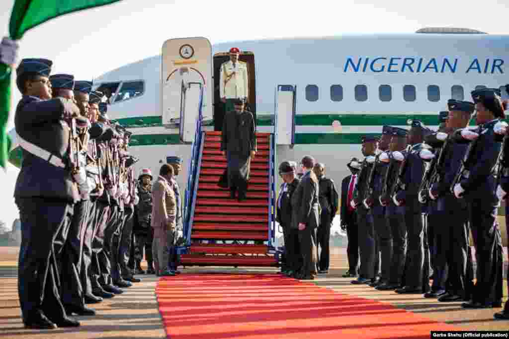 Shugaba Muhammadu Buhari na Najeriya yana isa Afirka ta Kudu domin taron kolin Tarayyar Afirka 