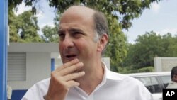 U.S. Ambassador to Haiti Kenneth Merten (2010 file photo)