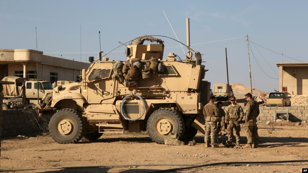 Beberapa anggota militer AS di Irak (foto: ilustrasi). Pentagon akan memperketat aturan bagi program yang memungkinkan anggota militer yang lahir di luar negeri diberi proses cepat untuk menjadi warga negara AS.