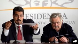 El expresidente de Uruguay, el dirigente de izquierda José (Pepe) Mujica, ha dicho recientemente que el gobierno en disputa de Venezuela que lidera Nicolás Maduro es "una dictadura".