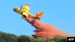 Arhiva - Vatrogasni avion "Kanader" u akciji