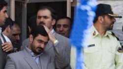 سعید مرتضوی دادستان سابق تهران در کنار احمدرضا رادان پیش از اعدام یک متهم در تهران خود را مرتب می کند - ۲ اوت ۲۰۰۷