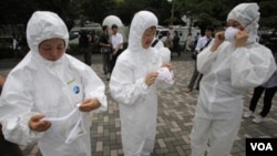 Funcionarios de Fukushima reconocen que no pueden evitar al ciento por ciento que alimentos potencialmente contaminados lleguen al mercado.