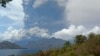 Gunung Lewotobi Laki Laki memuntahkan material vulkanik saat meletus, di Flores Timur, 9 November 2024. (Foto: AP)