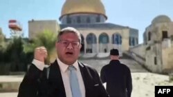 Itamar Ben-Gvir, ministro de Seguridad Nacional de Israel, visitó el jueves el complejo de la mezquita de Al-Aqsa en Jerusalén, amenazando las negociaciones de cese al fuego con Hamás en Gaza.