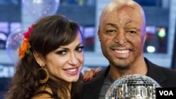 Karina Smirnoff y J.R. Martinez son los ganadores de la edición 2011 de "Dancing with the Stars".